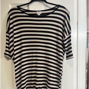 LuLaRoe x-small Irma. Off white & black stripes. GUC high-low hem. Ribbed fabric